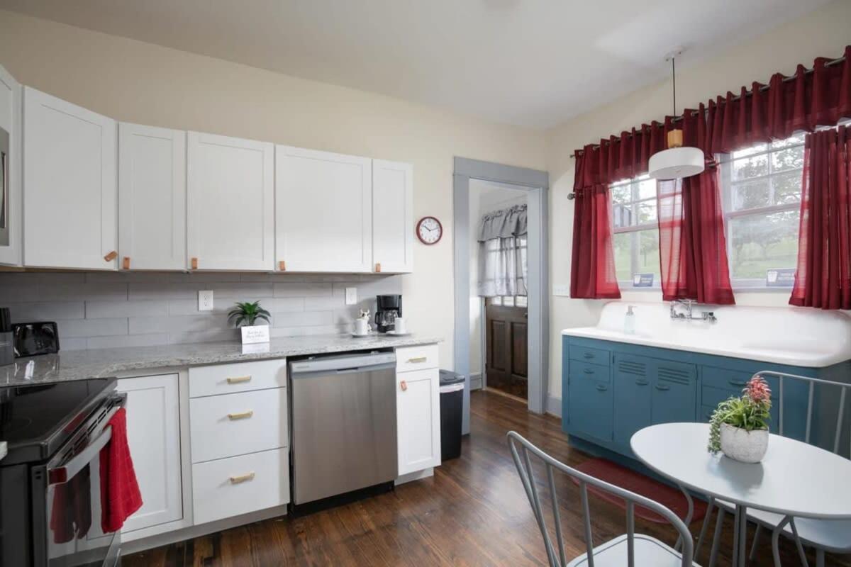 East Lake Stunner-Located At The Foot Of The Ruffner Mountains Birmingham Buitenkant foto